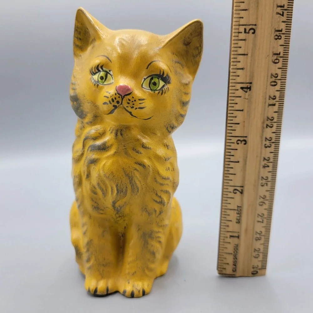Vintage Yellow Sweet Kitty Cat Ceramic Coin Bank Home Shelf Decor